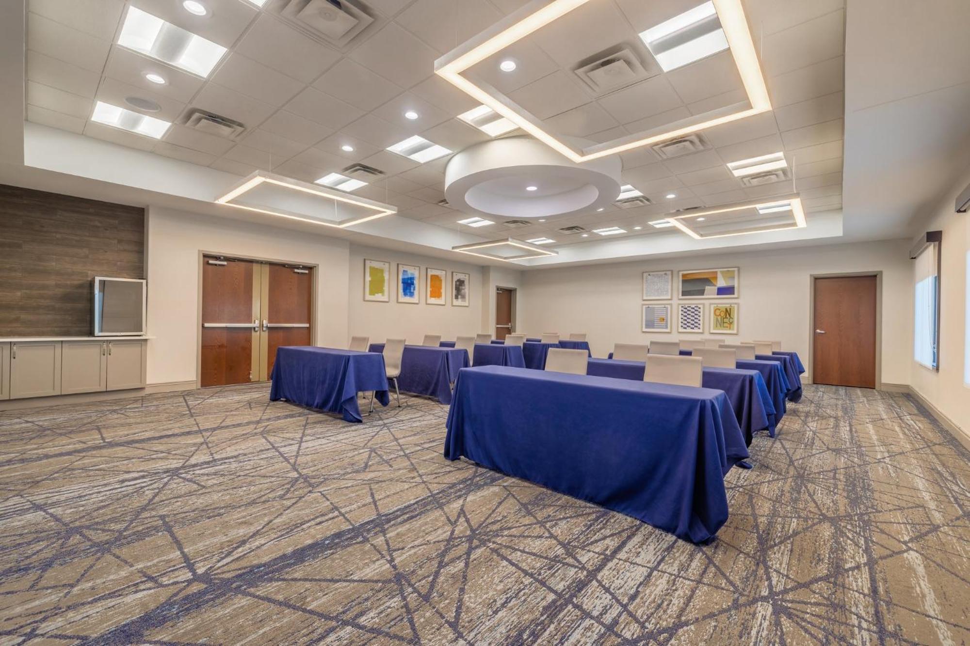 Holiday Inn Express & Suites Kansas City Airport By Ihg Luaran gambar