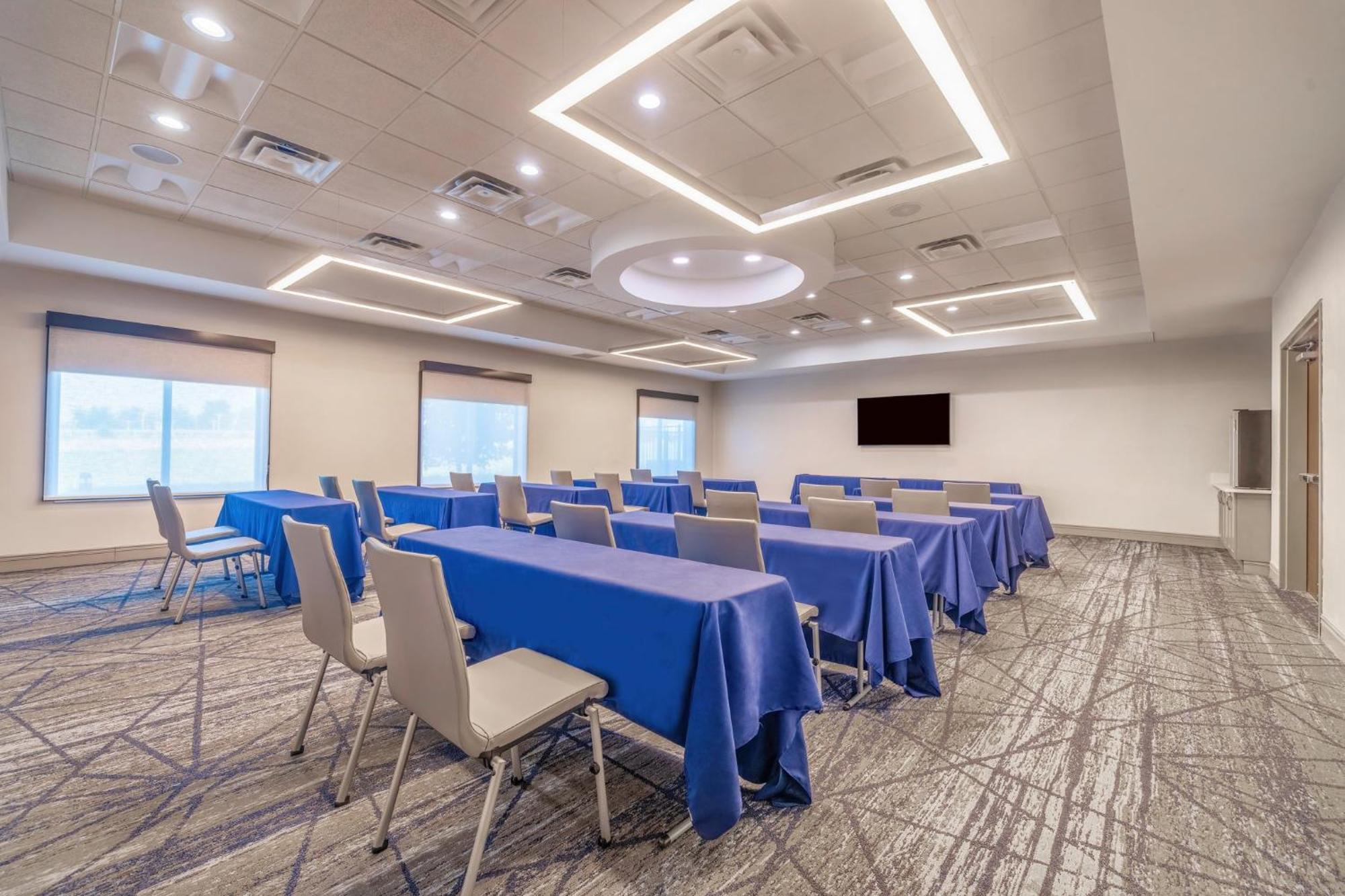 Holiday Inn Express & Suites Kansas City Airport By Ihg Luaran gambar