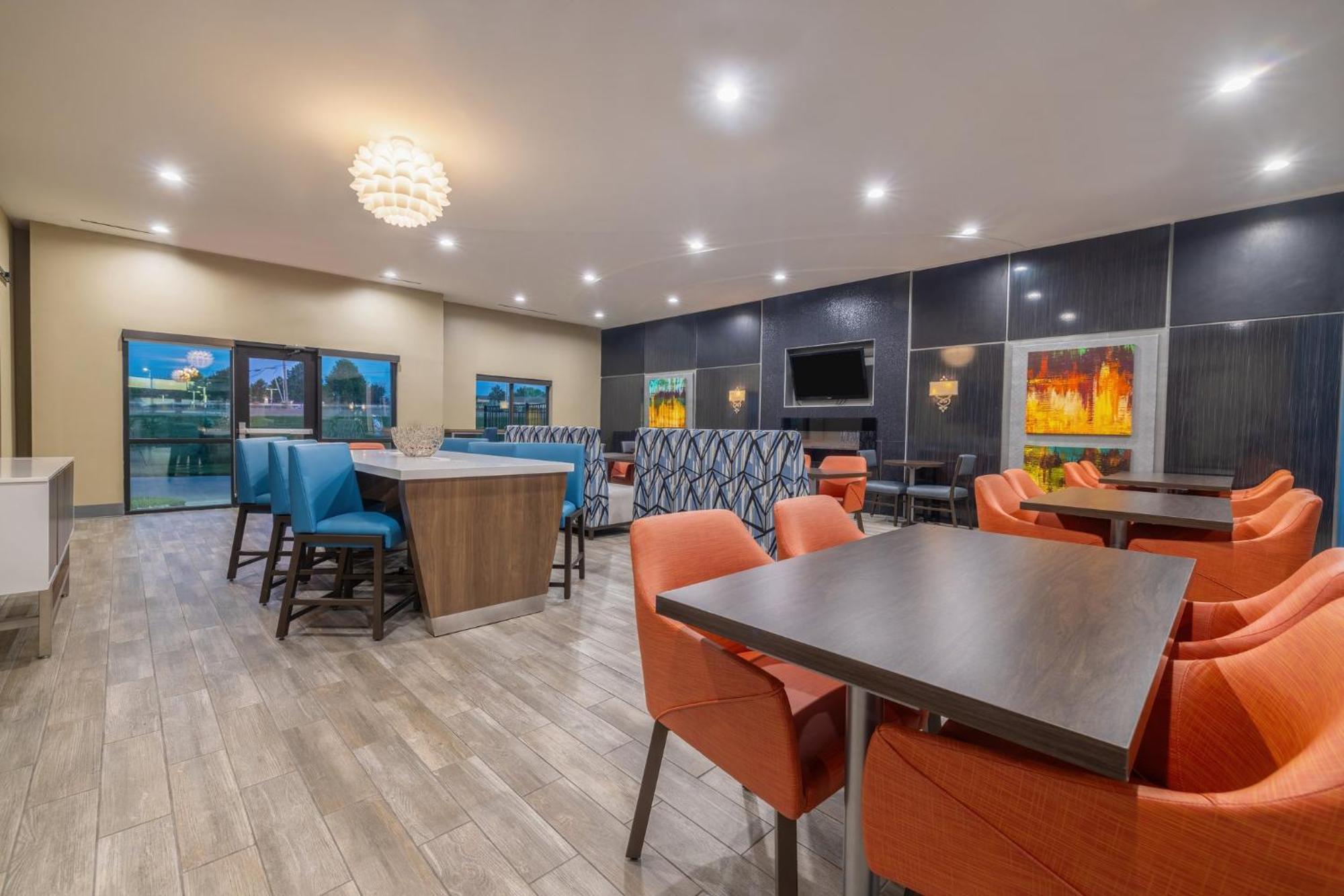 Holiday Inn Express & Suites Kansas City Airport By Ihg Luaran gambar