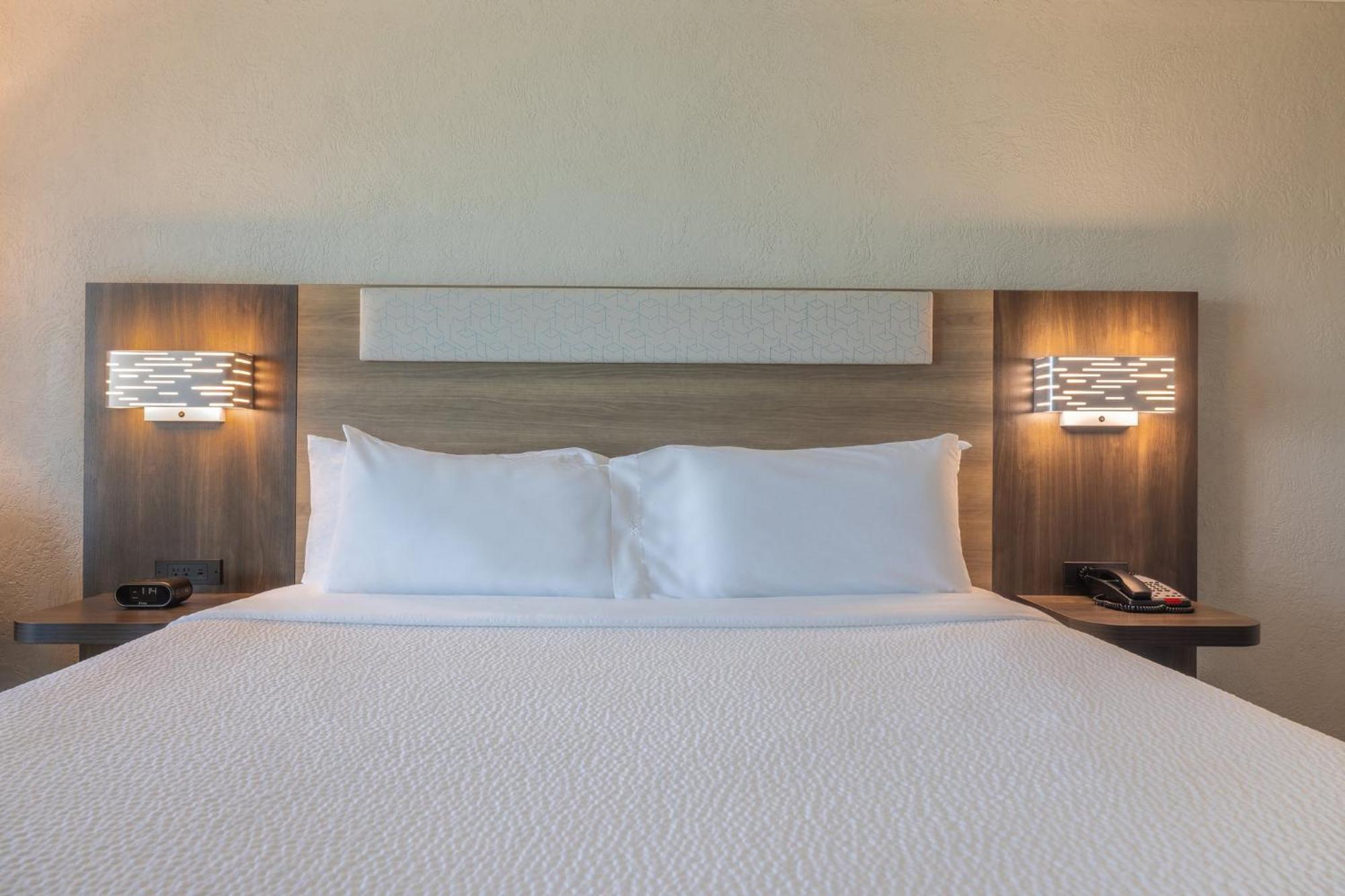 Holiday Inn Express & Suites Kansas City Airport By Ihg Luaran gambar