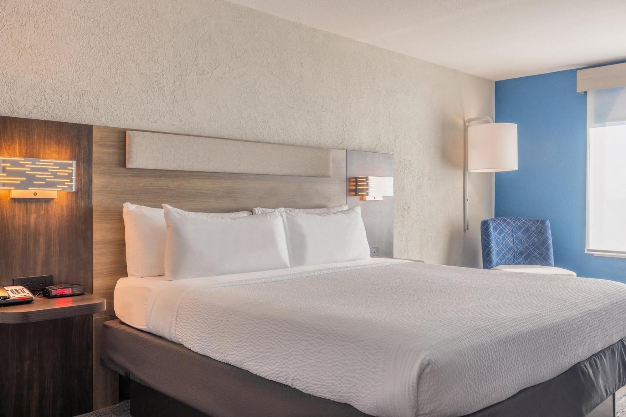 Holiday Inn Express & Suites Kansas City Airport By Ihg Luaran gambar